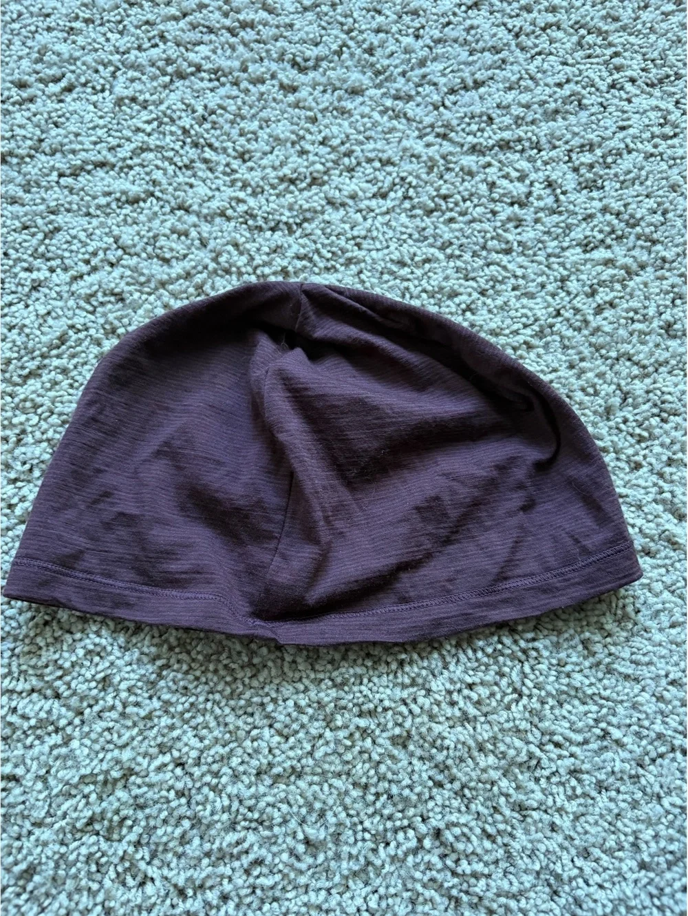 Dark plum Smartwool Merino Beanie lightweight jersey knit construction logo OS